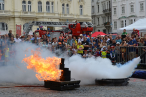 Specjalna gratka: trzy dni gorącej akcji na festiwalu straży pożarnej Am Hof